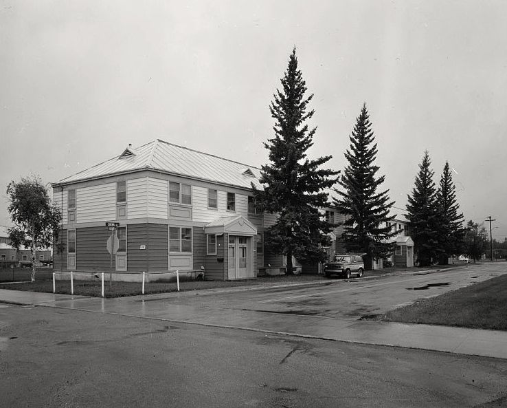 File:Ladd Air Base Loc 001374pv.jpg