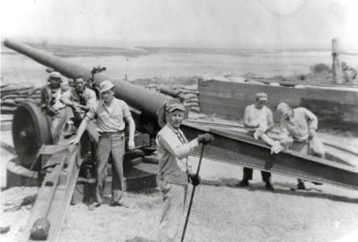 File:Sagamore Hill Gun Crew WP (1).jpg