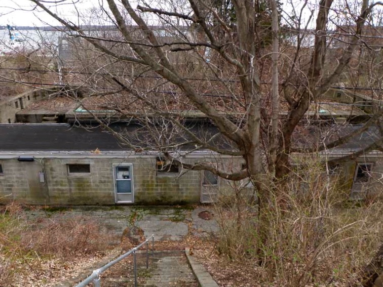 File:Ft Kearny bty amistad.jpg