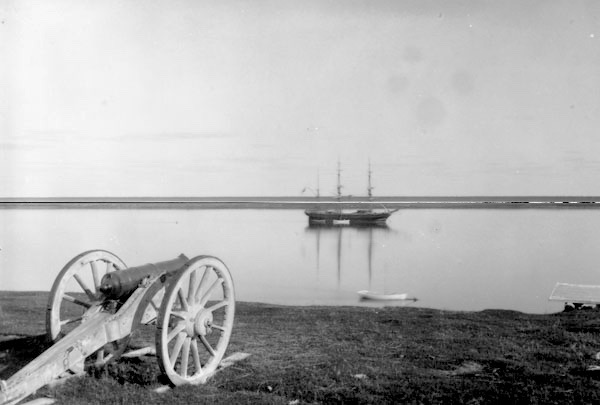 File:Hayes River at York Factory 1880.jpg