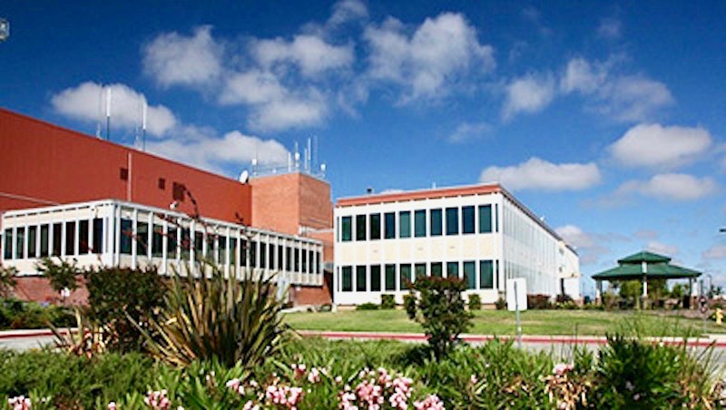 File:Oakland ARTCC.jpg