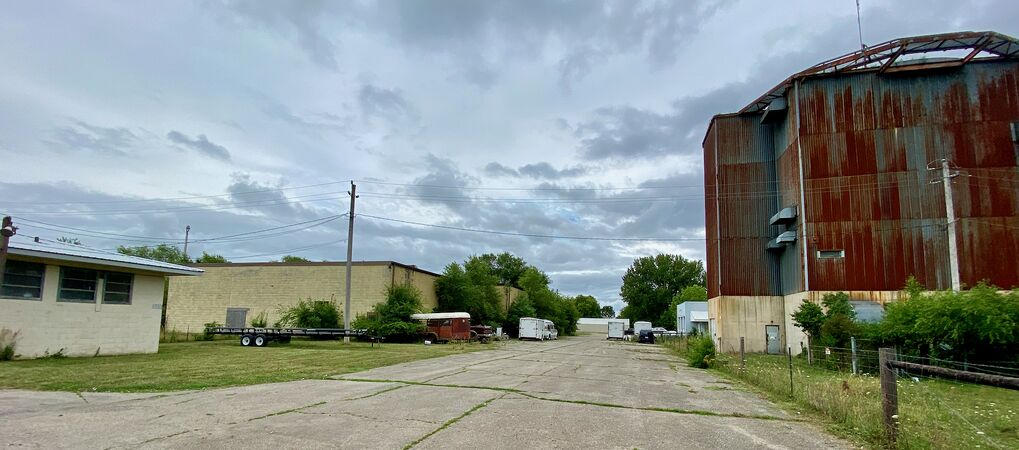 Waverly AFS Ops Area, Tech Supply left, Operations Bldg center, FPS-26 tower on the right, (Jul 2021)
