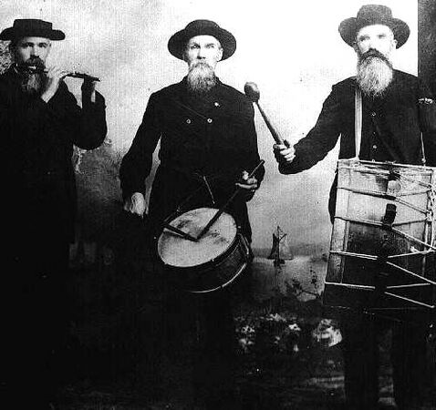 Musicians from Fort Hoskins and Fort Yamhill
