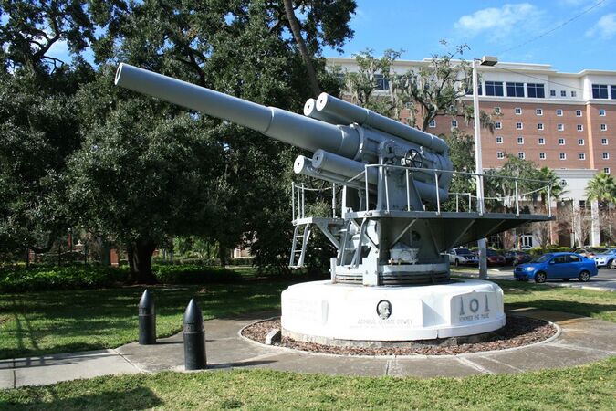 Spanish American War Memorial Marker and Gun