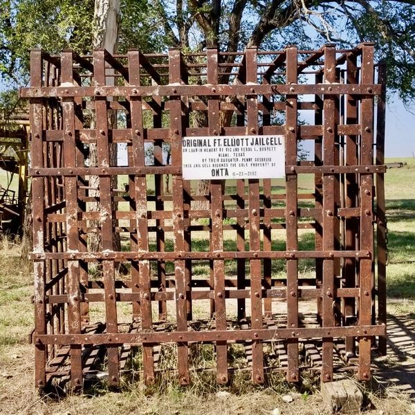 File:Fort Elliott Jail Cell.jpg