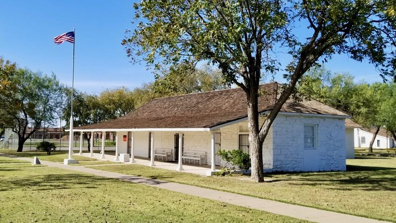 File:Ft Ducan HQ-Museum (1).jpg