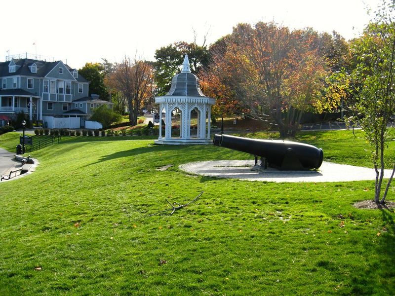 File:Egg Rock Battery-RW - 1.jpg