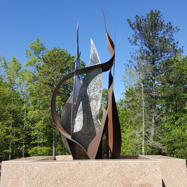 File:Ft Mitchell Creek Memorial.jpg