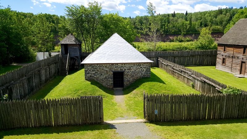 File:Fort William-10 Magazine-1.jpg