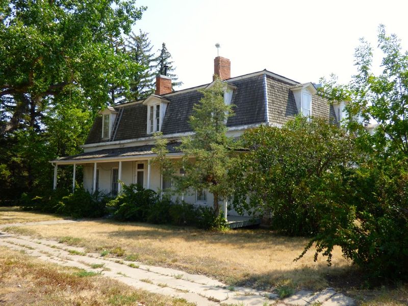 File:Fort Assiniboine - 35.jpg