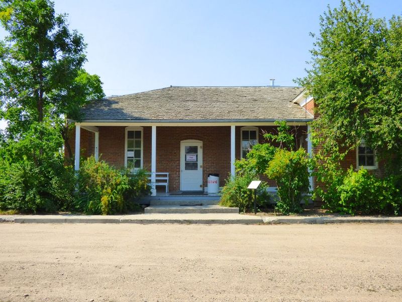 File:Fort Assiniboine - 02.jpg