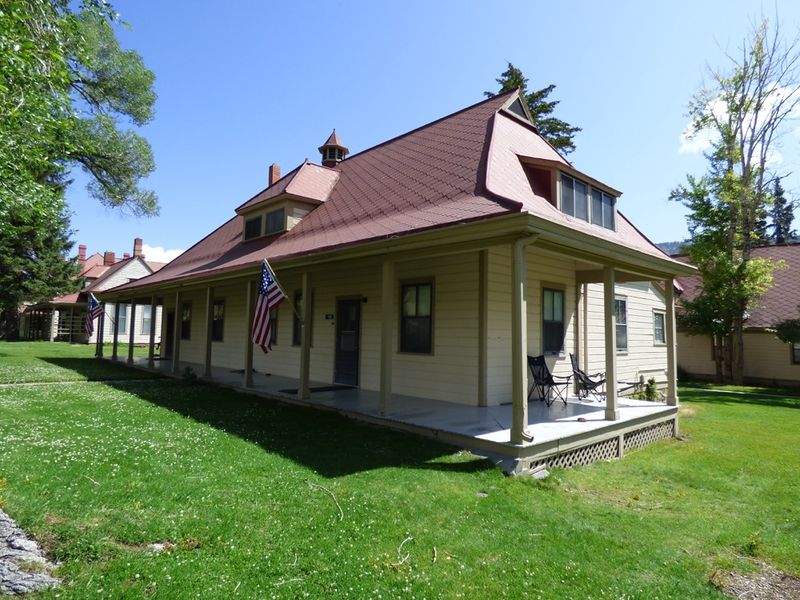 File:Fort Yellowstone 1891 Guardhouse-2.jpg