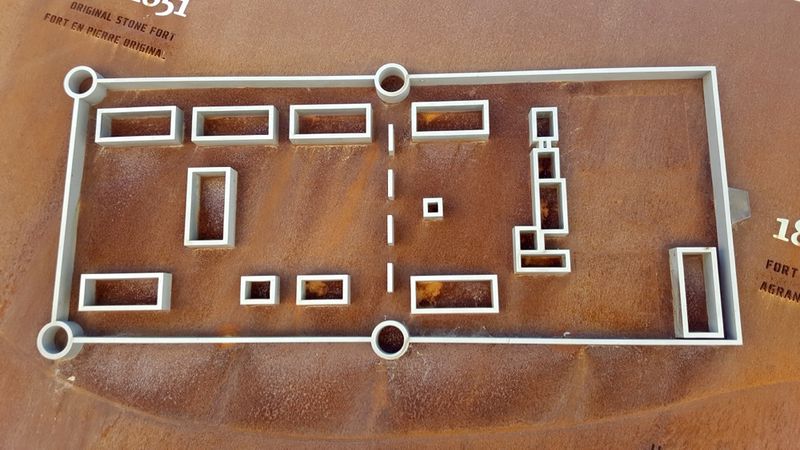 File:Upper Fort Garry Model.jpg