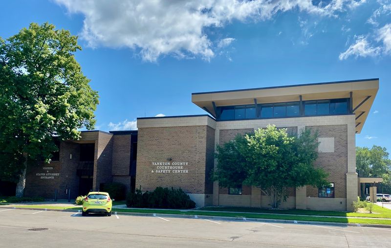 File:Yankton County Courthouse SD.jpeg