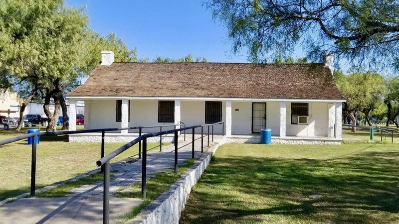 File:Ft Ducan Adj Office (1).jpg