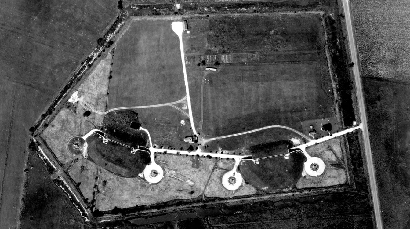 Fort Saulsbury 1940 Aerial View, Battery Hall on right, Battery Haslet on left