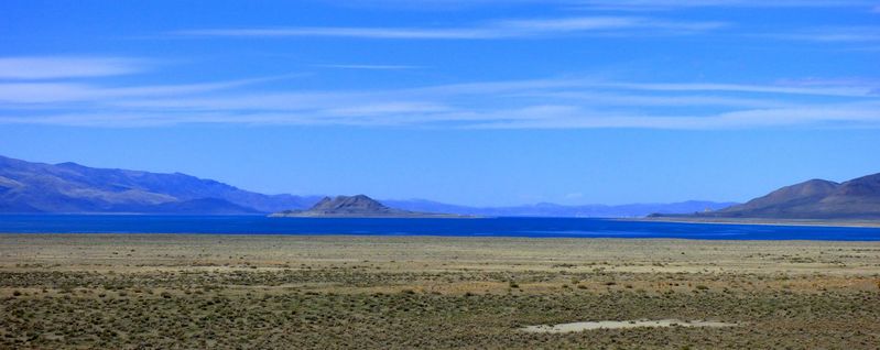 File:Pyramid Lake - 19.jpg